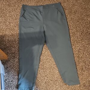 32 Degrees Green Ankle Cropped Pants